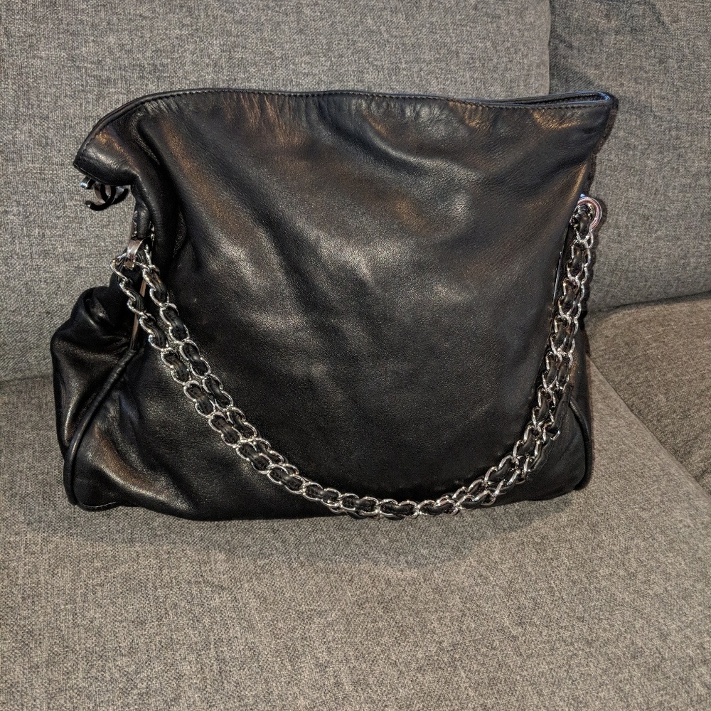 SOLD Ultimate Soft Large Hobo - Picture 2 of 8